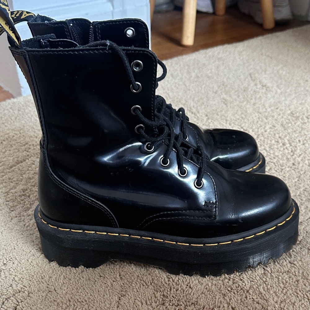 Dr. Martens JADON BOOT SMOOTH LEATHER PLATFORM - Picture 3 of 6